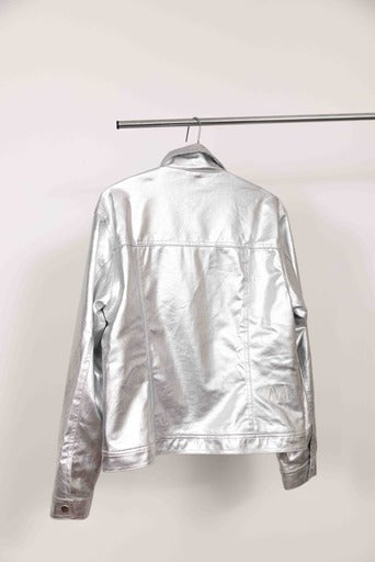 SILVER JACKET